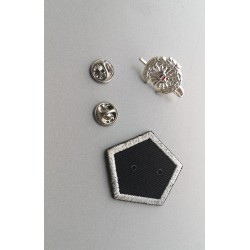 Combinaison : badge en...
