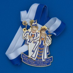 Ontwerp reversspeldjes op maat – upload je logo & ontvang binnen 24 uur een gratis proef