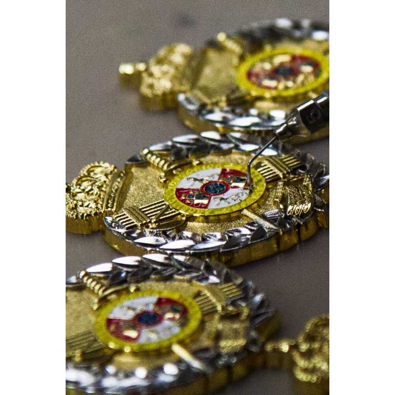 100% custom-made, top quality metal pins 100% custom-made, top quality metal pins