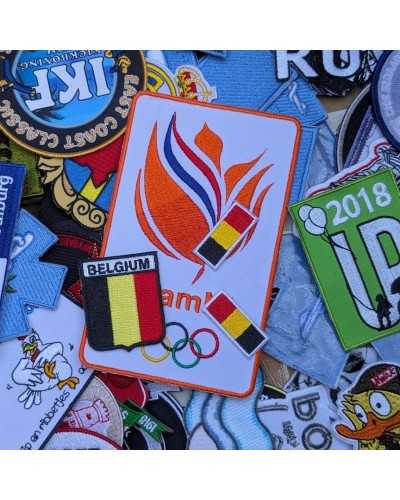 Embroidery Yarn and PMS Color Finder – Design Your Embroidery Emblems & Badges with Ease